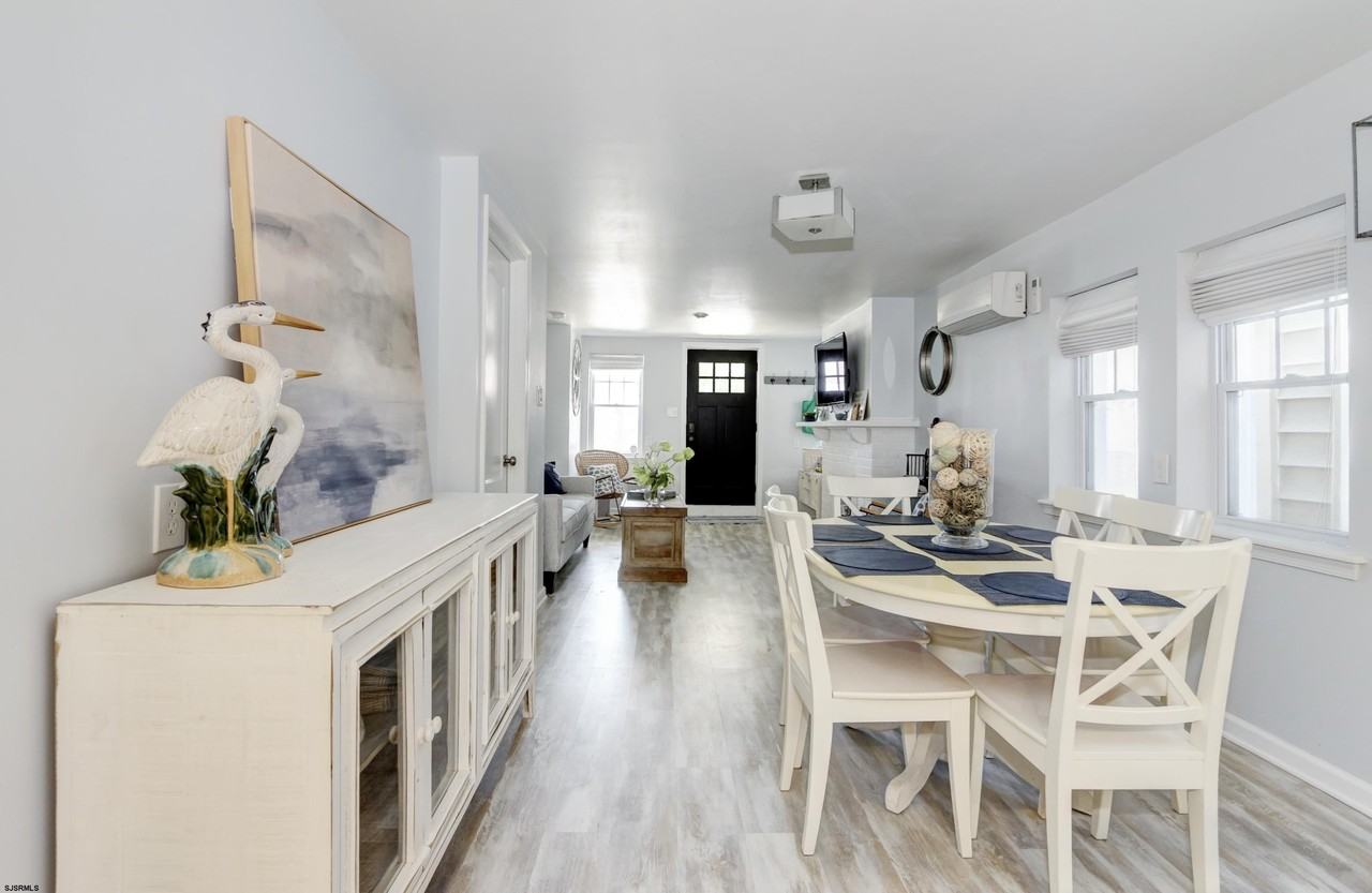 18 N Newark Ave - Photo 5 of 25