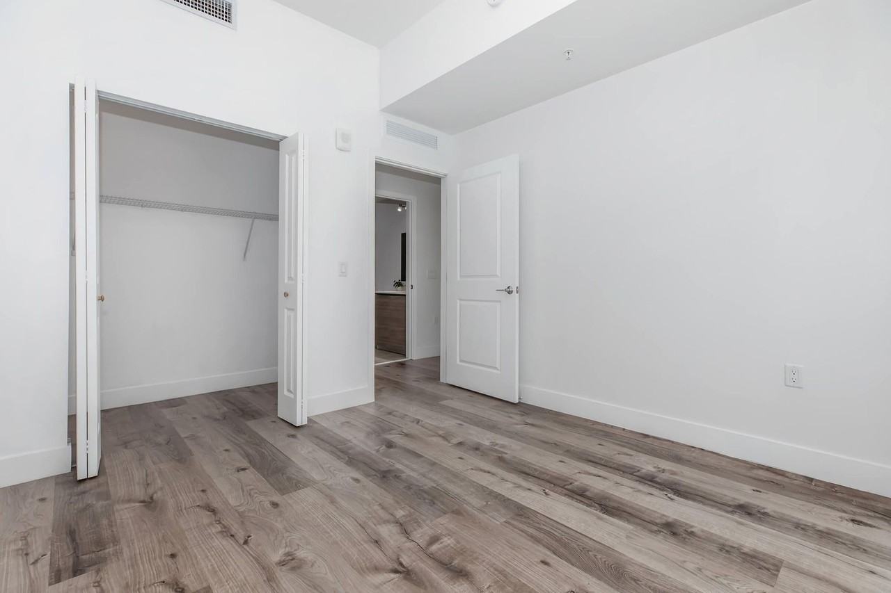 East River Living Apartments - Photo 7 of 26