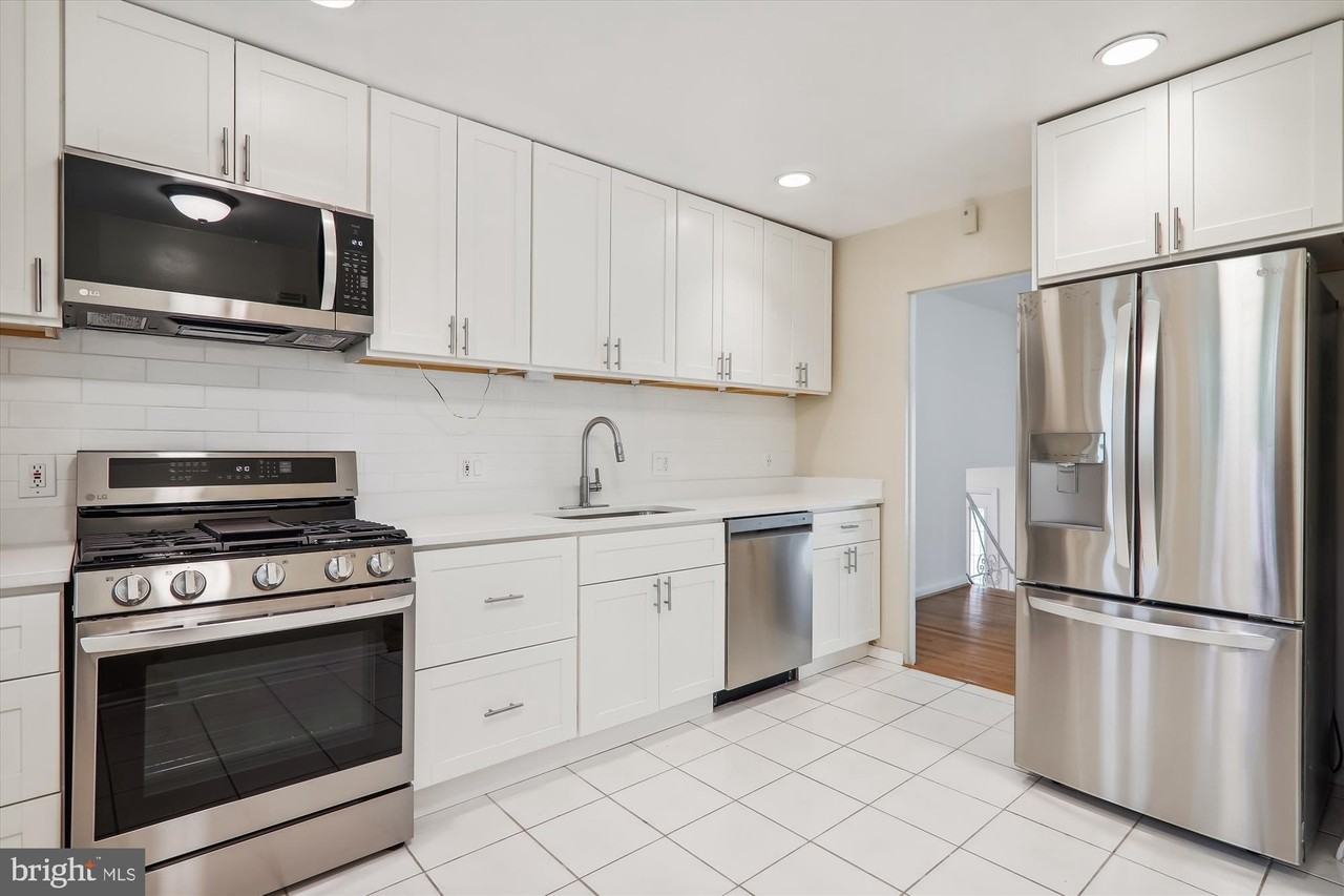 6518 Wilmett Rd - Photo 5 of 40