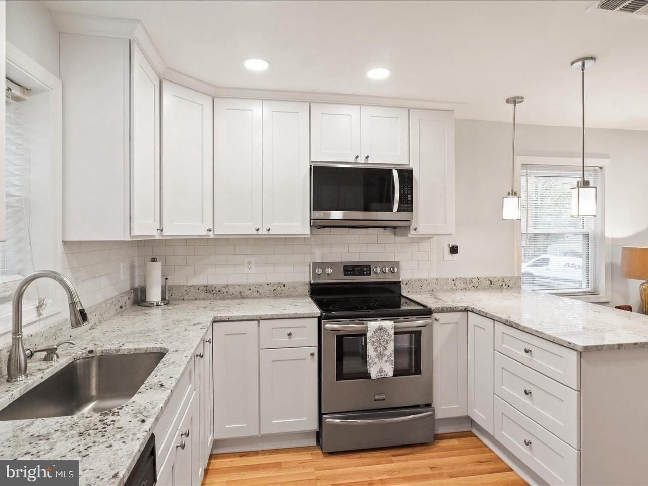 5883 Blaine Dr - Photo 5 of 19