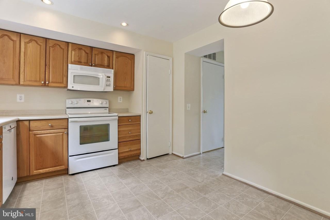 9938 Wood Wren Ct - Photo 6 of 34