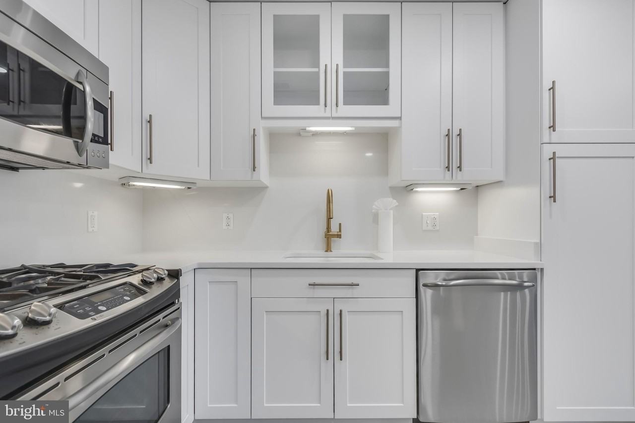 8220 Crestwood Heights Dr Apt 1210 #1210 - Photo 7 of 26