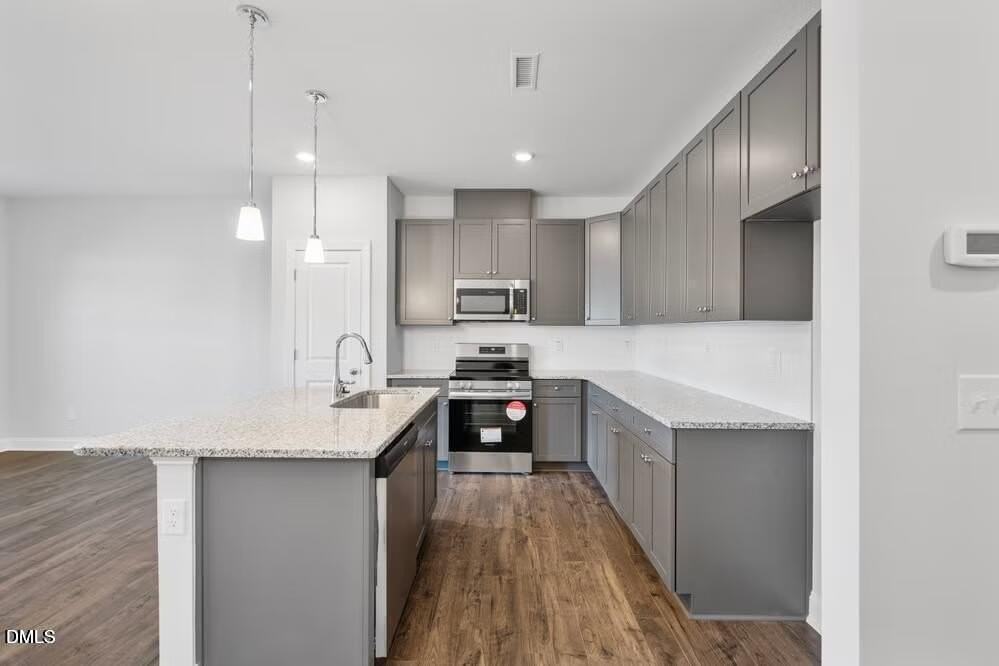 520 Eversden Dr - Photo 4 of 21