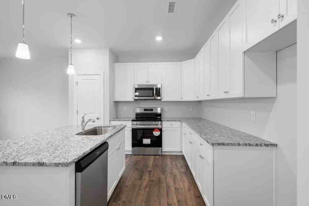 511 Eversden Dr - Photo 4 of 24