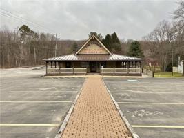 featured image of 3420 Perry Hwy