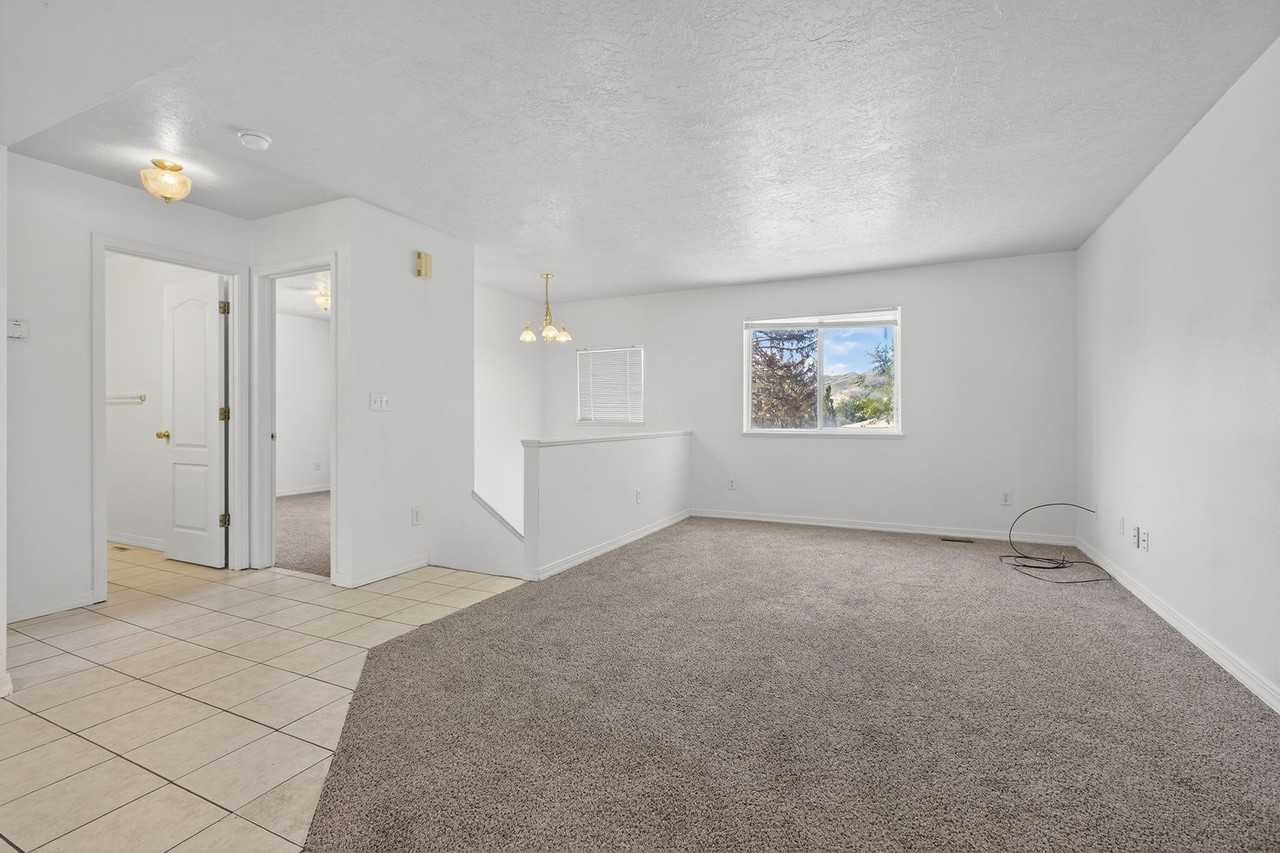 142 N 16th Ave - Photo 4 of 42