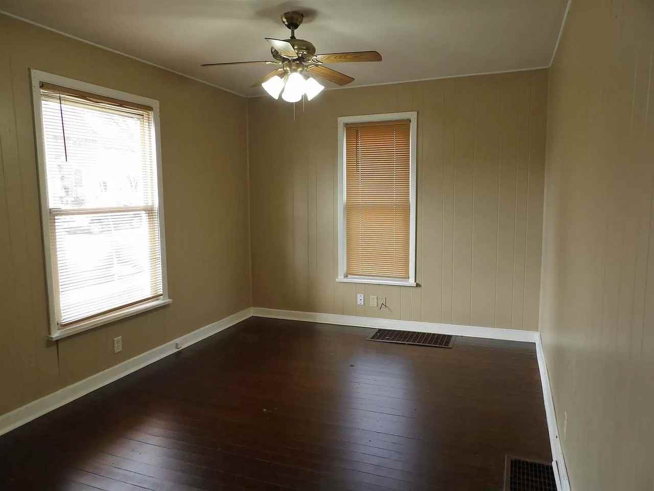 419 N Lemon Ave - Photo 2 of 12