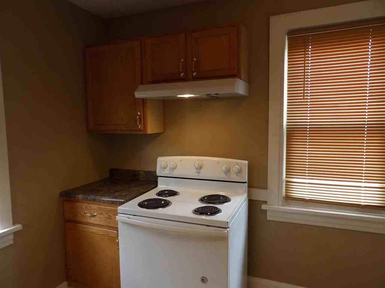 419 N Lemon Ave - Photo 5 of 12