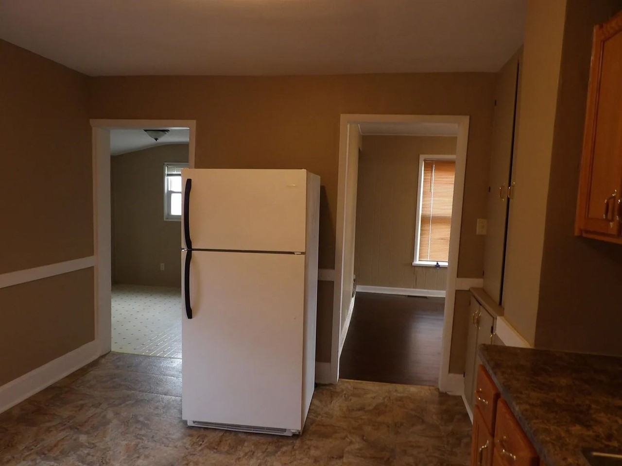 419 N Lemon Ave - Photo 6 of 12