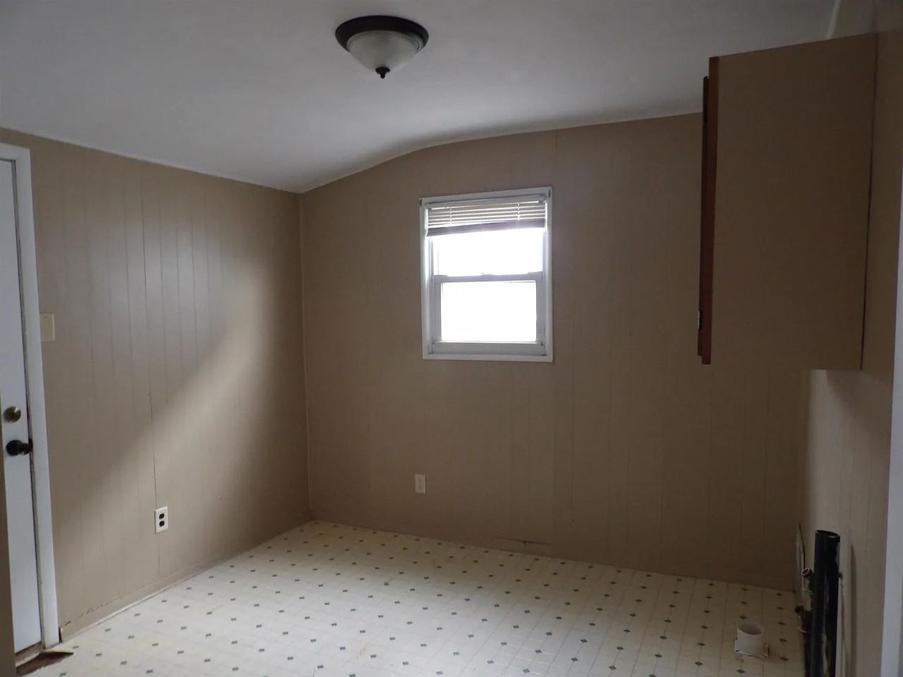 419 N Lemon Ave - Photo 7 of 12