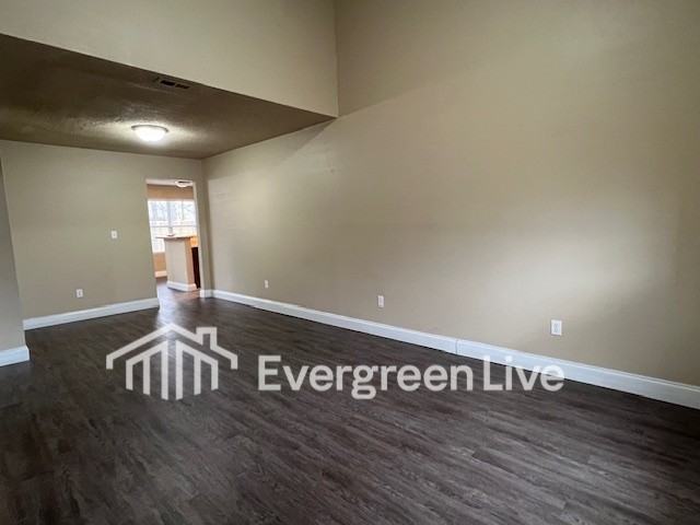 203 Barrow Ct - Photo 3 of 21