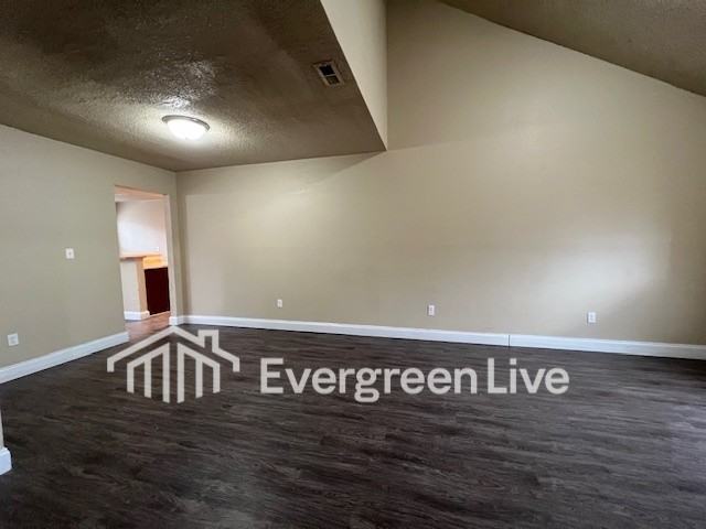 203 Barrow Ct - Photo 4 of 21