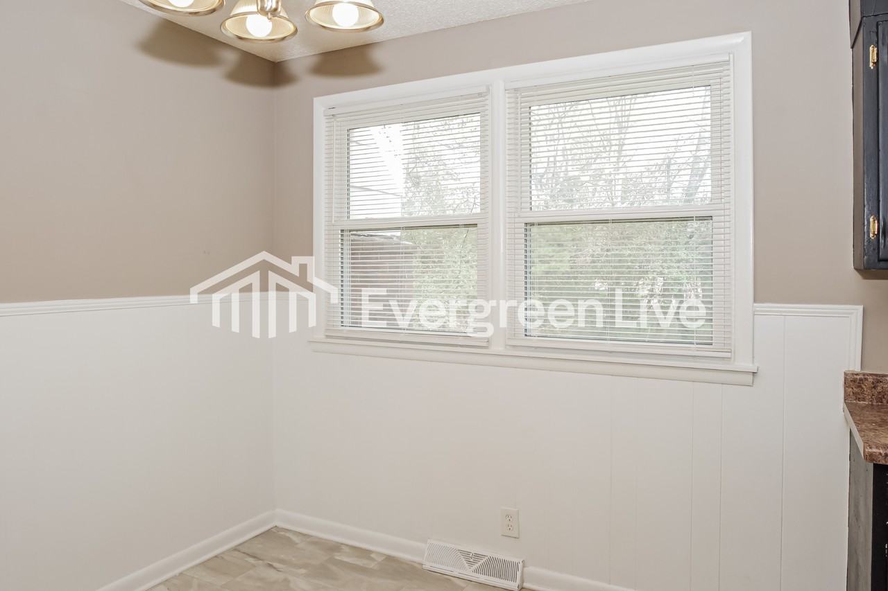 3216 Teton Dr Nw - Photo 5 of 15