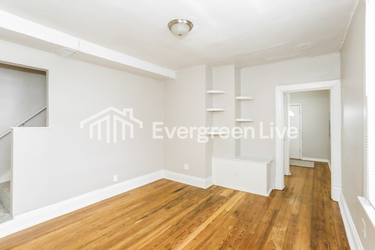 1800 Bising Ave - Photo 4 of 15