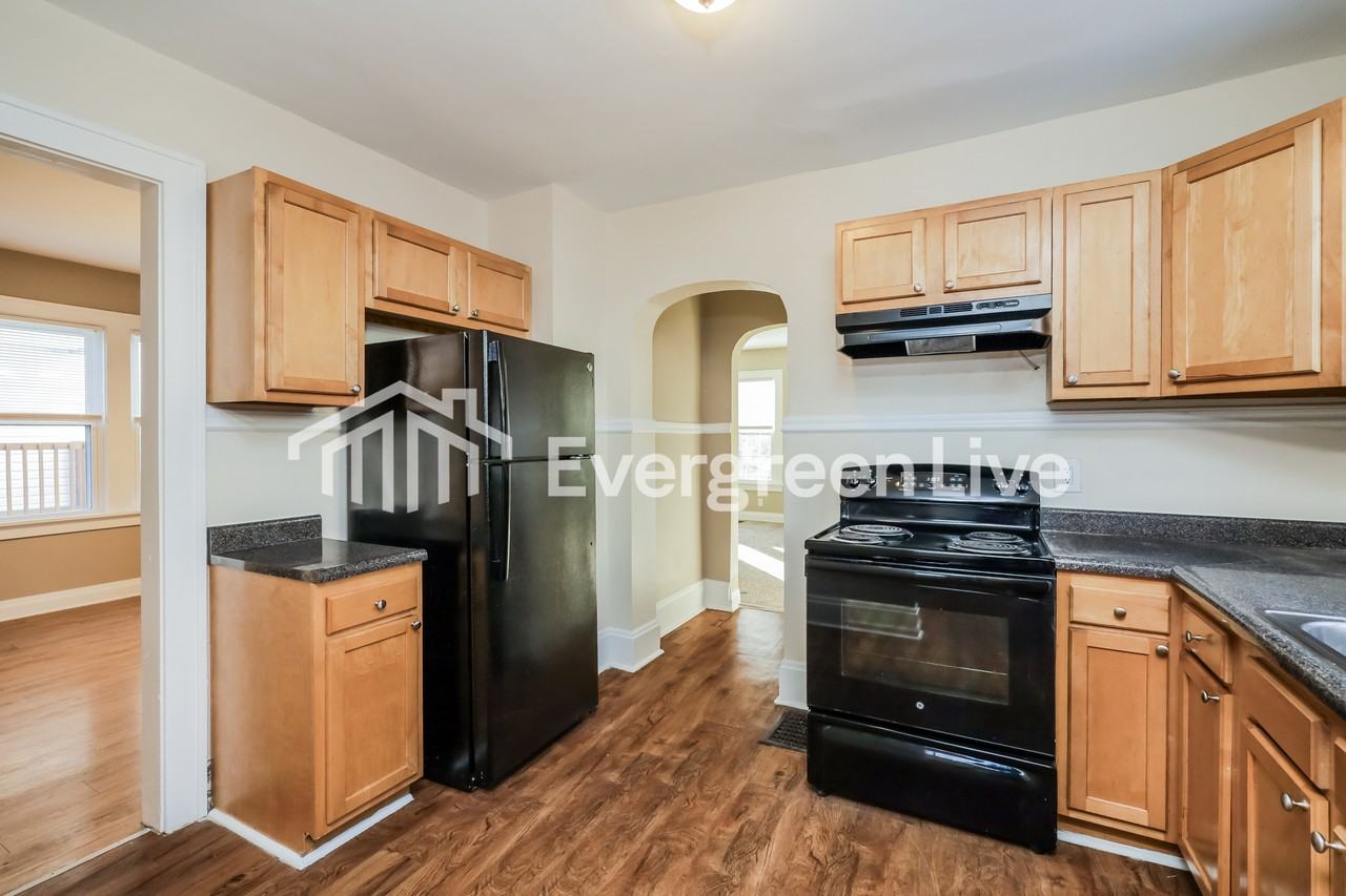 3924 Washington Ave - Photo 7 of 15