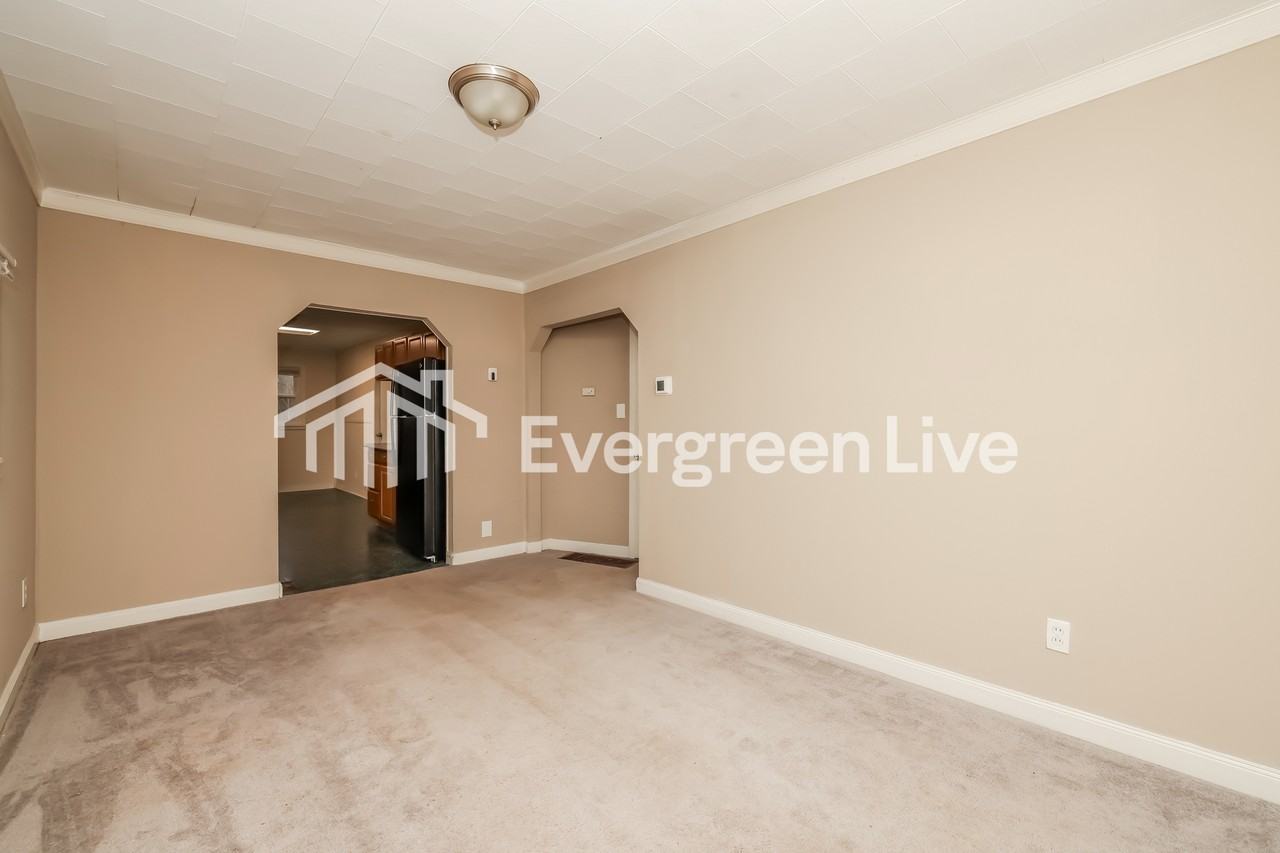 4555 Oakdell Ave - Photo 4 of 15