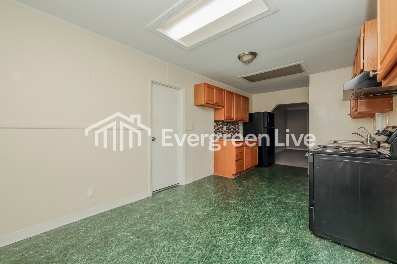 4555 Oakdell Ave - Photo 6 of 15