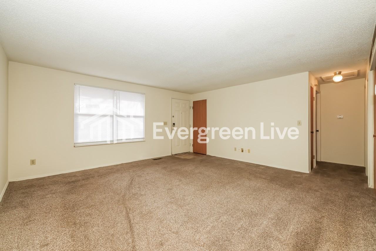 6241 Greenfield Way - Photo 3 of 15