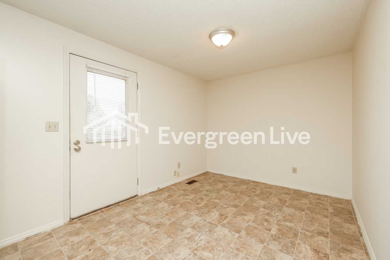 6241 Greenfield Way - Photo 6 of 15