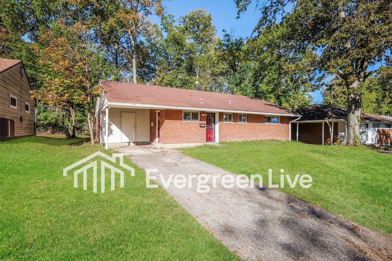 8715 Desoto Dr - Photo 2 of 15