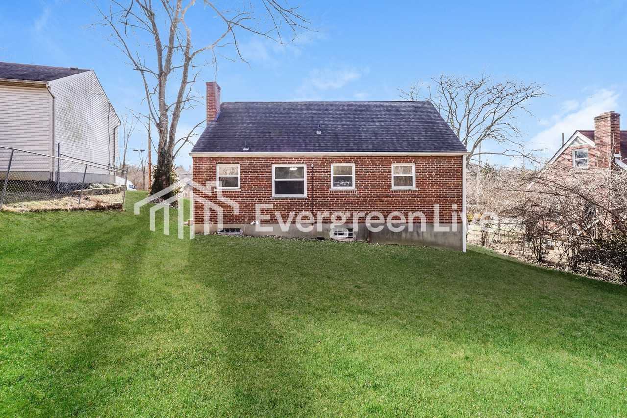 3454 Robinet Dr - Photo 2 of 13