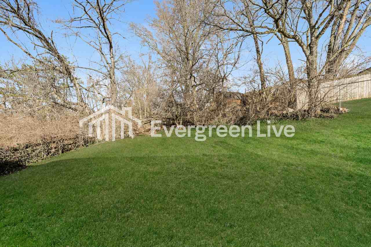 3454 Robinet Dr - Photo 3 of 13