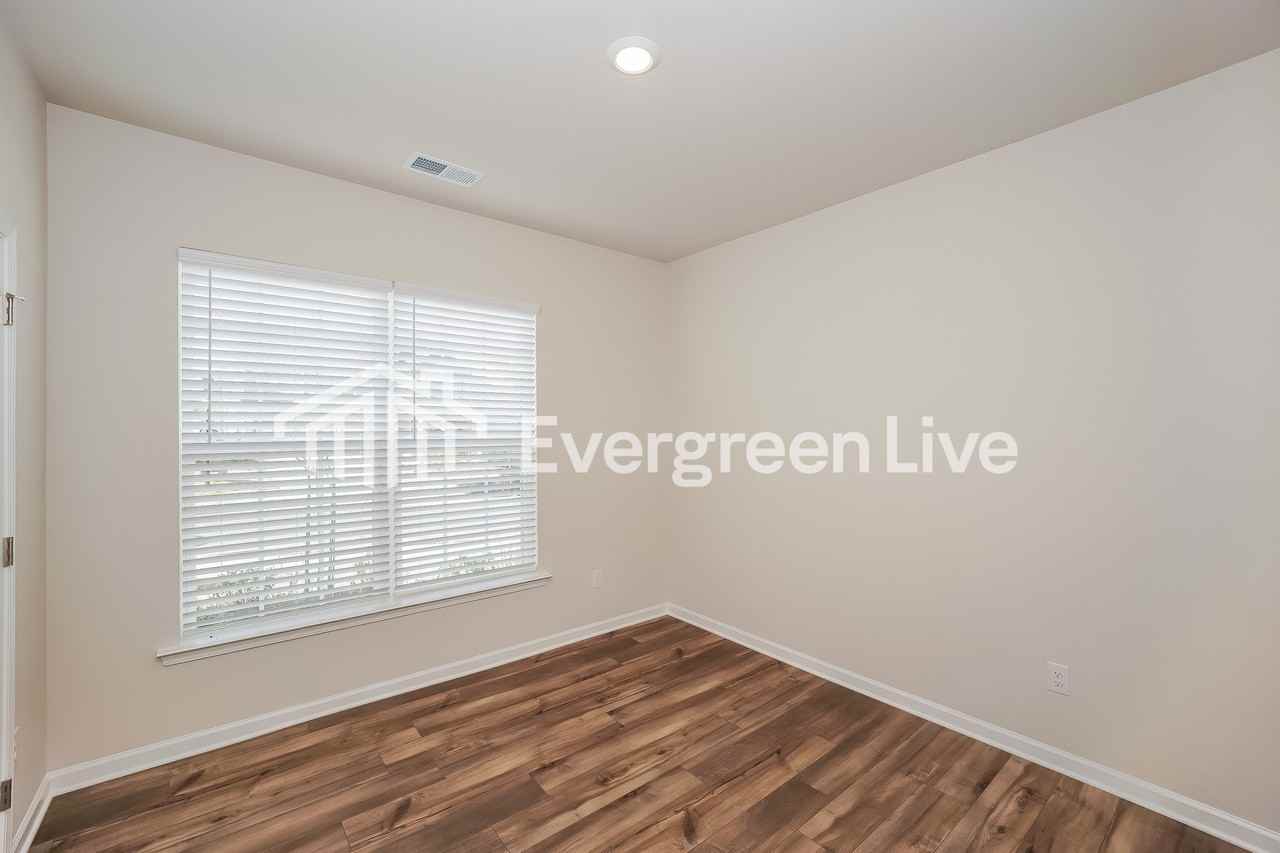 6508 Fairfax Ct - Photo 7 of 15