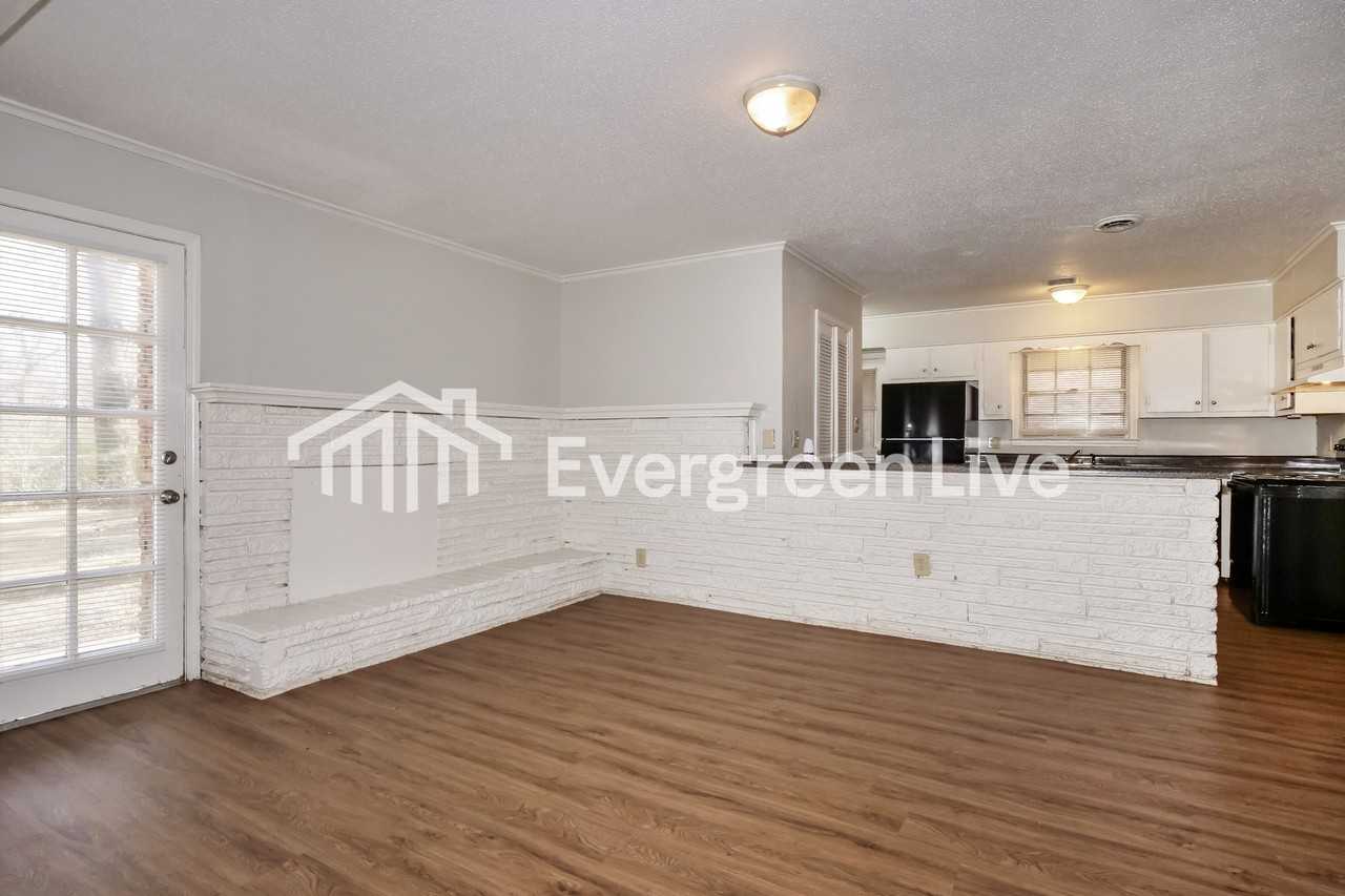 4054 Beauchamp Cv - Photo 4 of 15