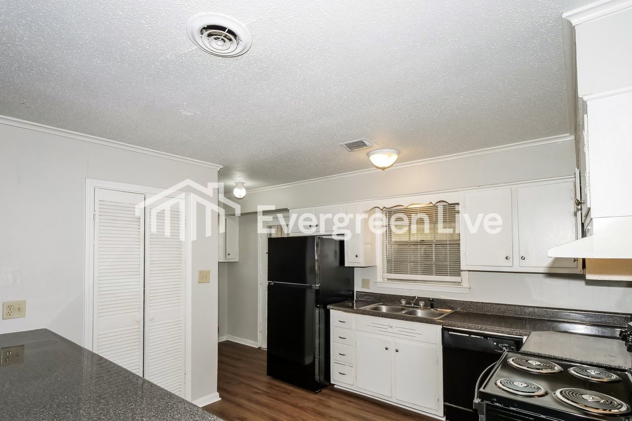 4054 Beauchamp Cv - Photo 6 of 15