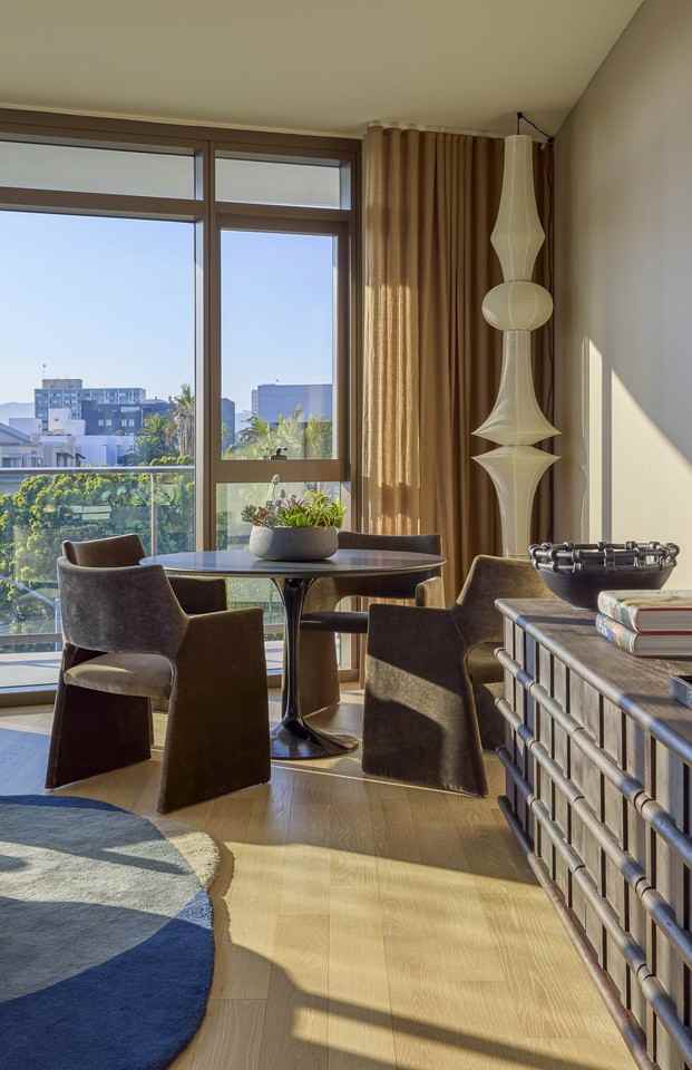 700 Broadway - Photo 4 of 50