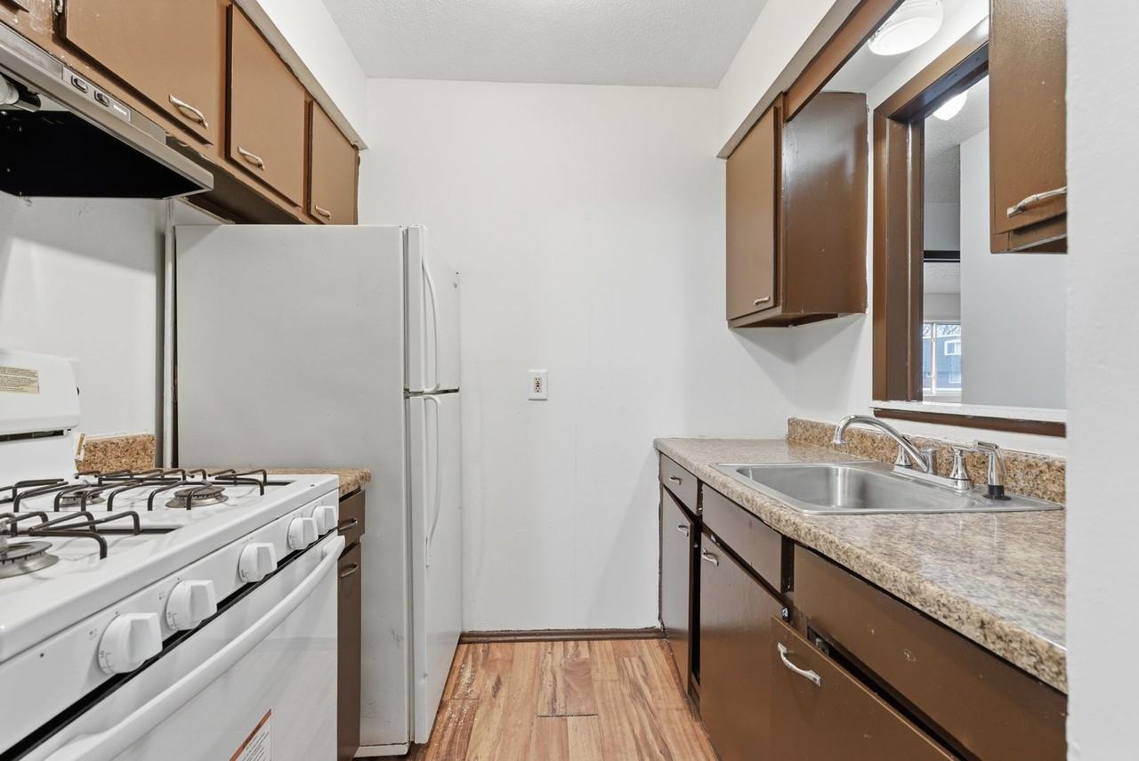 Meadow Ridge - Photo 2 of 17