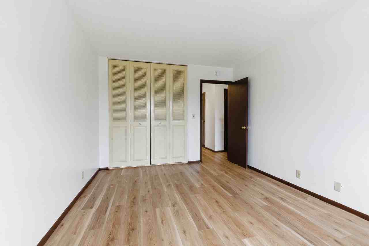 Meadow Ridge - Photo 4 of 17