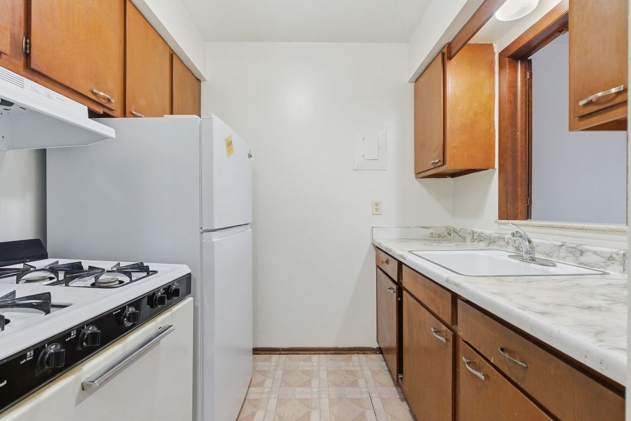 Meadow Ridge - Photo 7 of 17