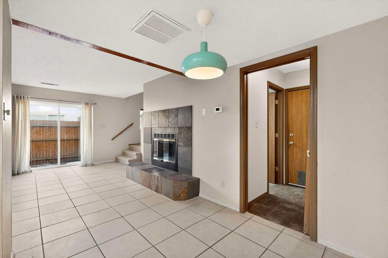 5801 Lowell St Ne #17B - Photo 6 of 42