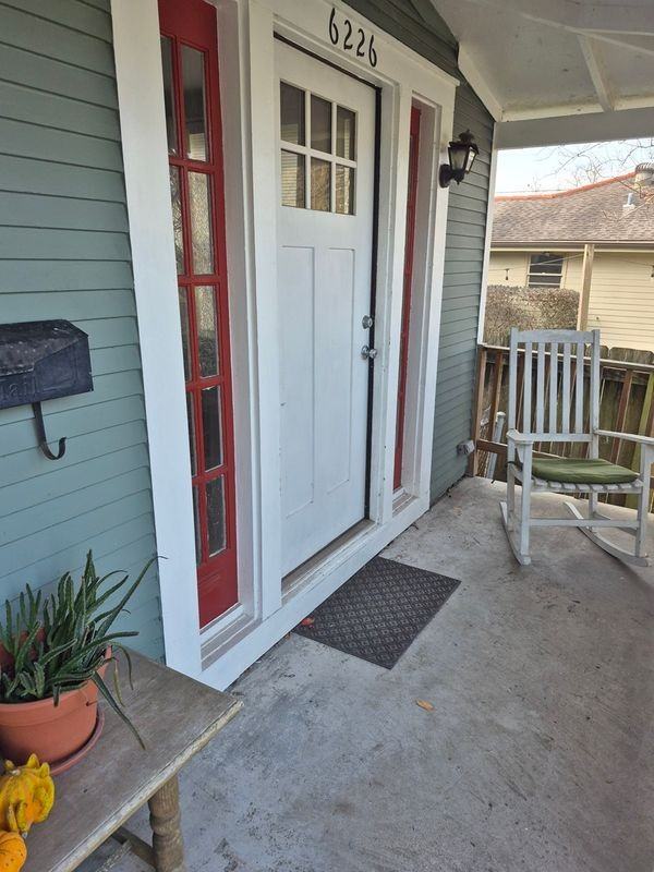 6226 York St - Photo 3 of 10