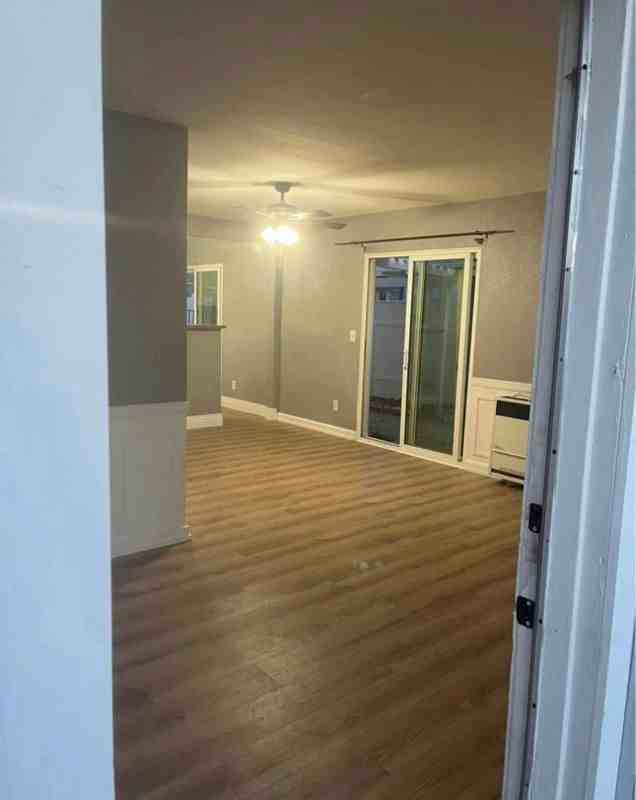 43330 20th St W - Photo 2 of 12