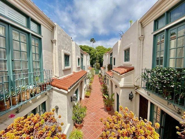 1123 N Flores St - Photo 2 of 25