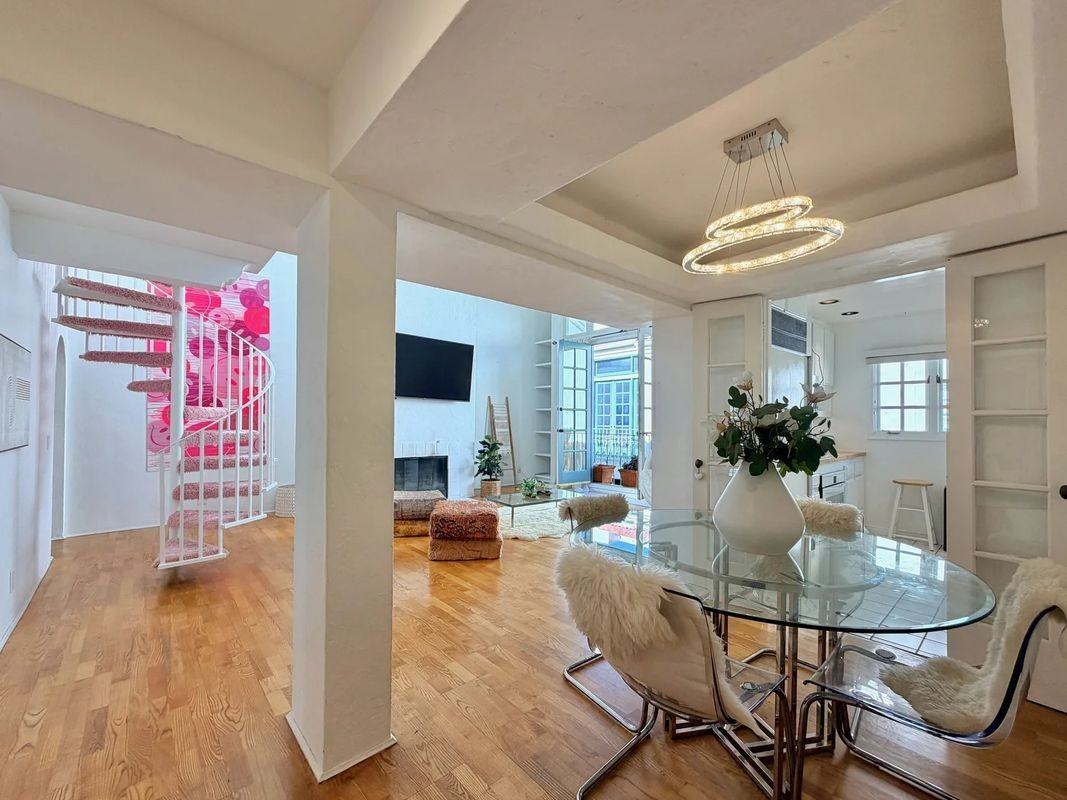 1123 N Flores St - Photo 5 of 25