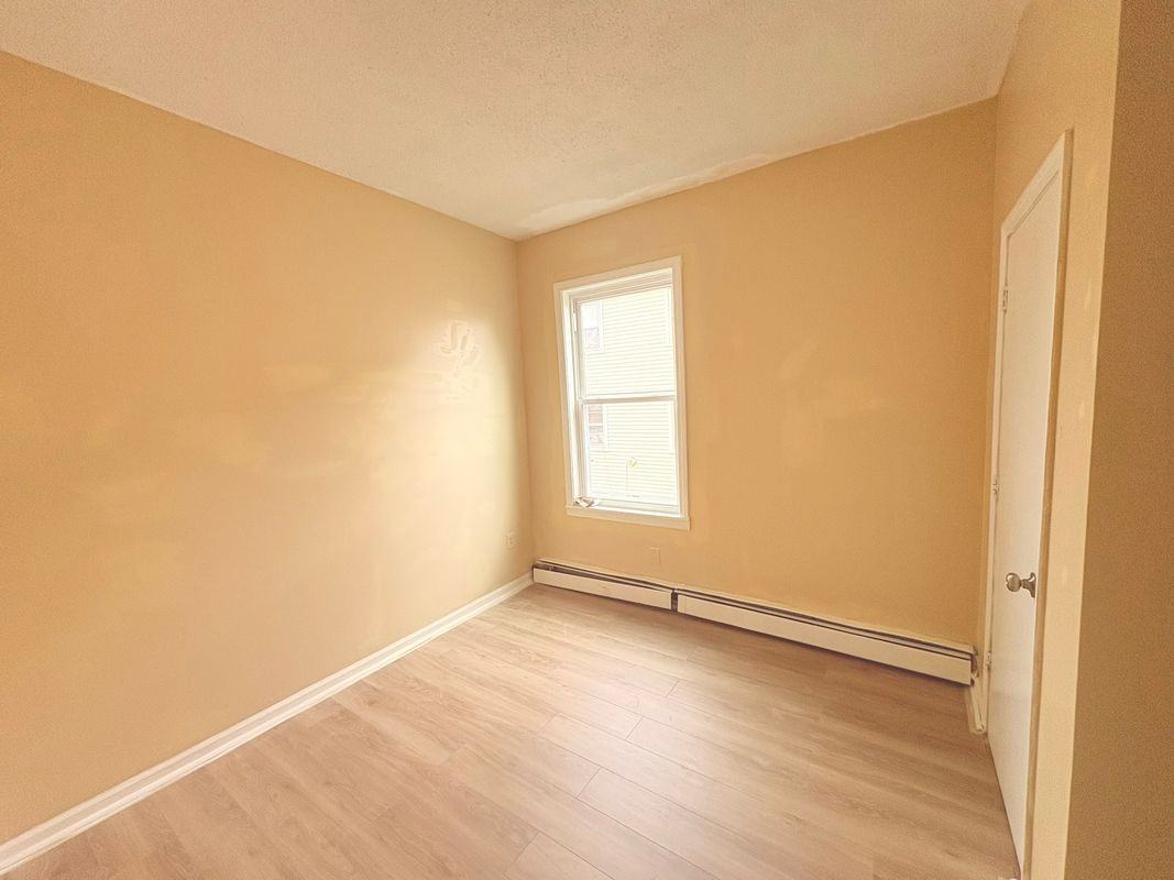 202 Bellevue St ##B - Photo 5 of 9