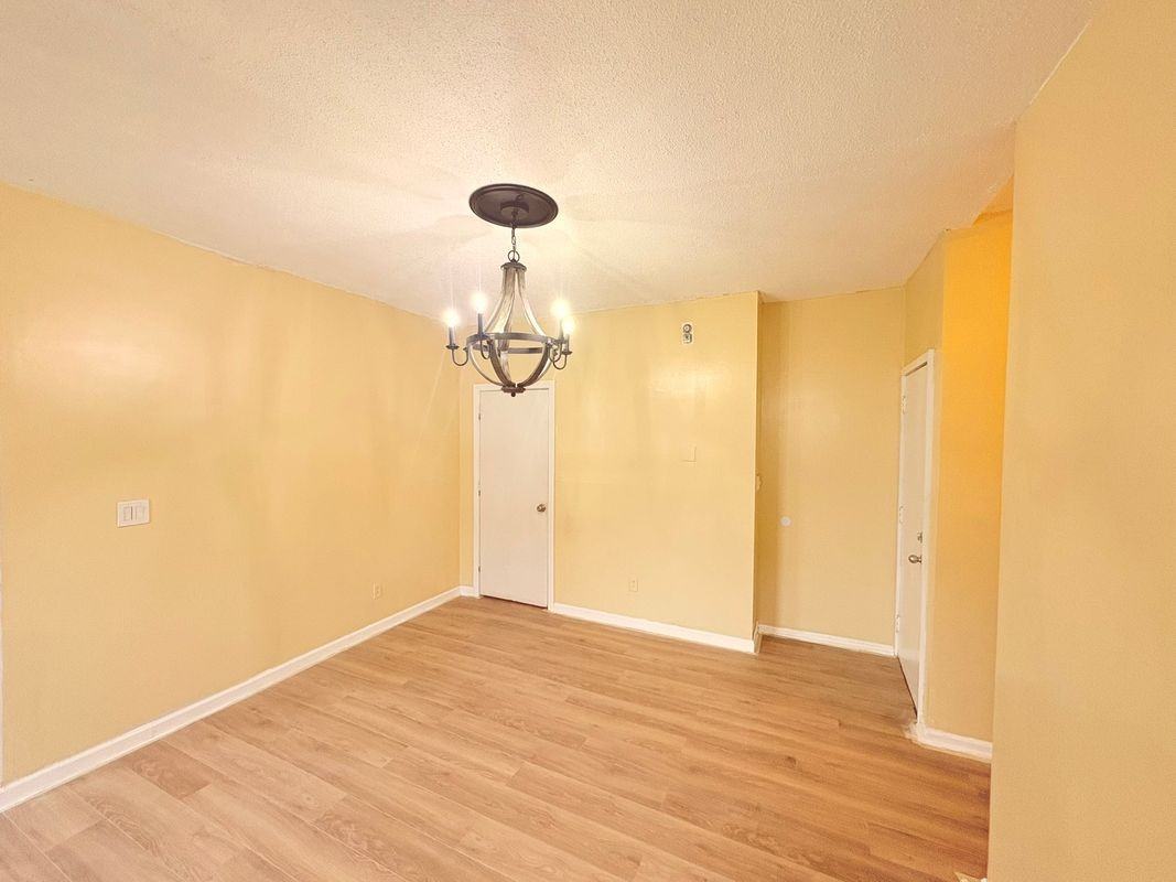 202 Bellevue St ##B - Photo 7 of 9