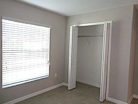 437 Dunaway Dr - Photo 5 of 11