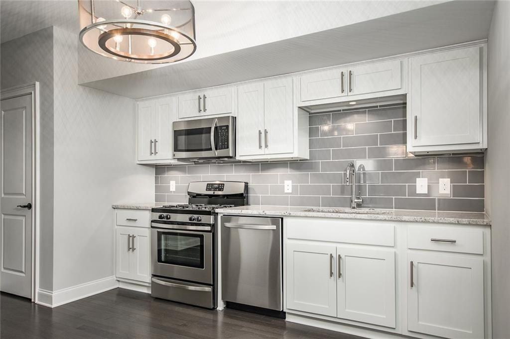 338 7th St Ne - Photo 3 of 11