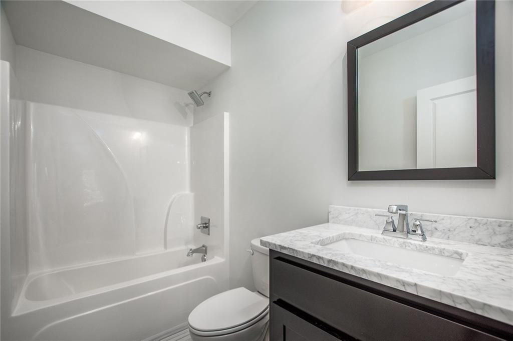 338 7th St Ne - Photo 6 of 11