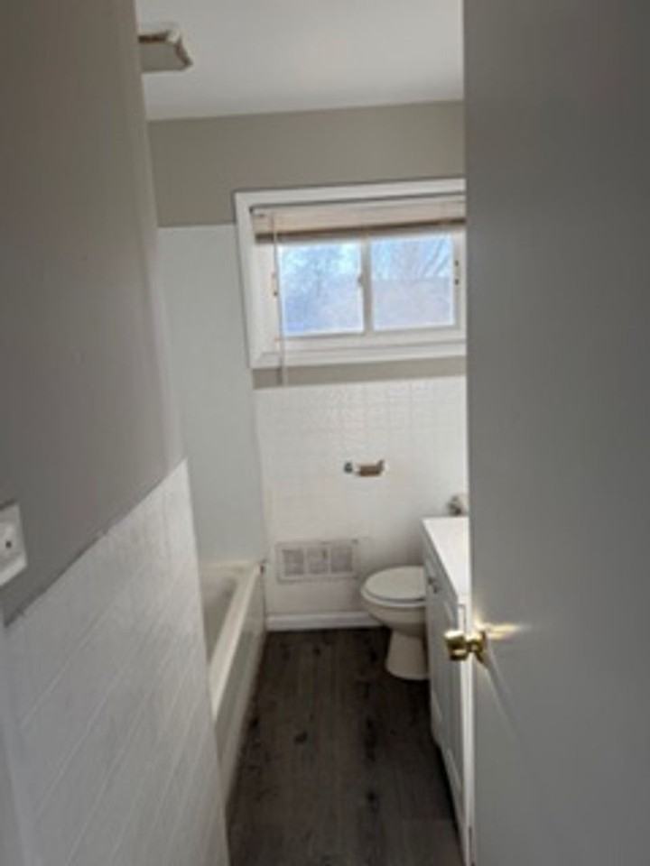 7308 E 109th Ter - Photo 6 of 8