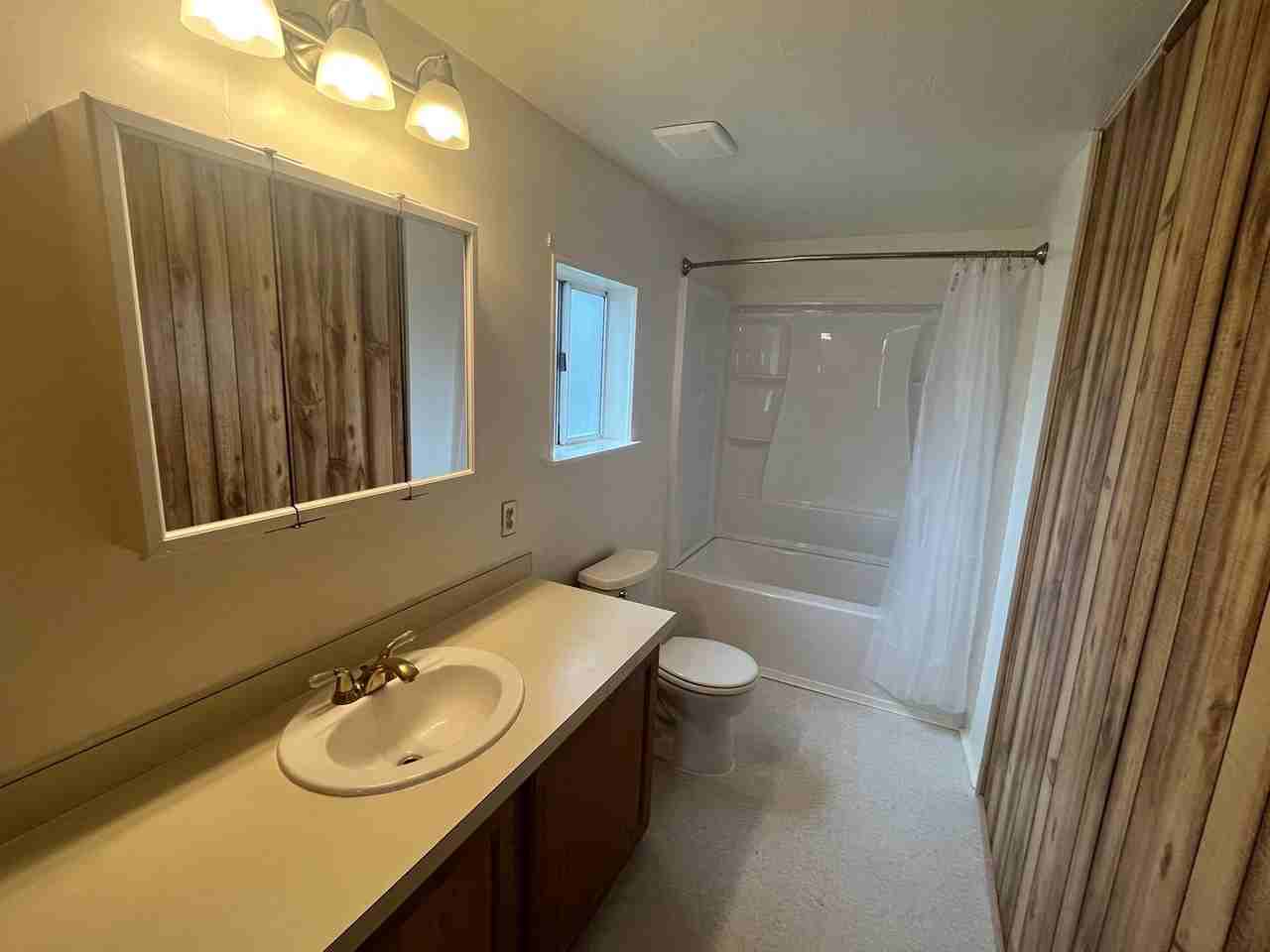 146 S 9th St - Photo 2 of 14