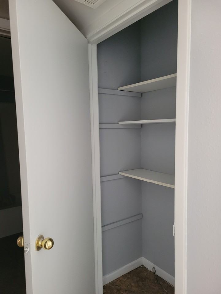 525 Laurel St #18 - Photo 2 of 10