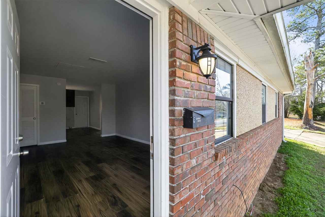 3681 Lynn Dr #E - Photo 4 of 31