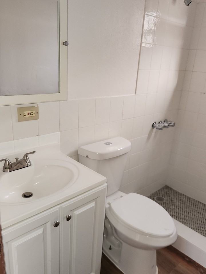 394C Annas Retreat Est #1UP - Photo 2 of 9