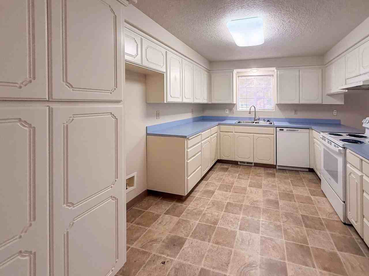 3200 Lorian Ln Se - Photo 5 of 26