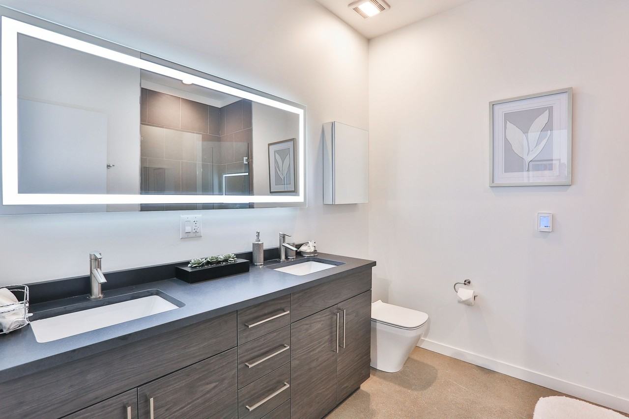 East Village Lofts - Photo 7 of 9